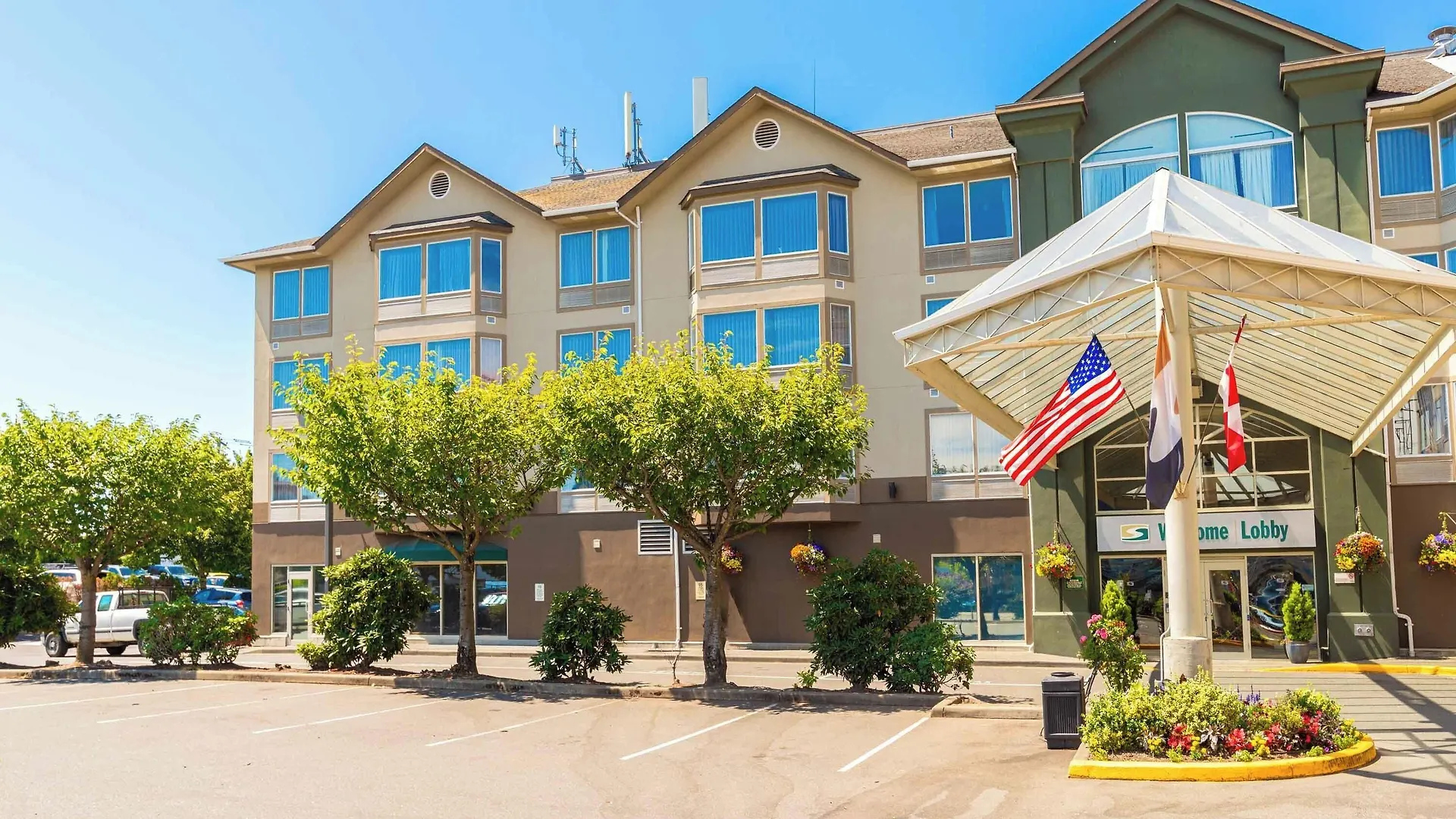 3 Airport Hotels Near Lambrick Park Worth Booking in Victoria