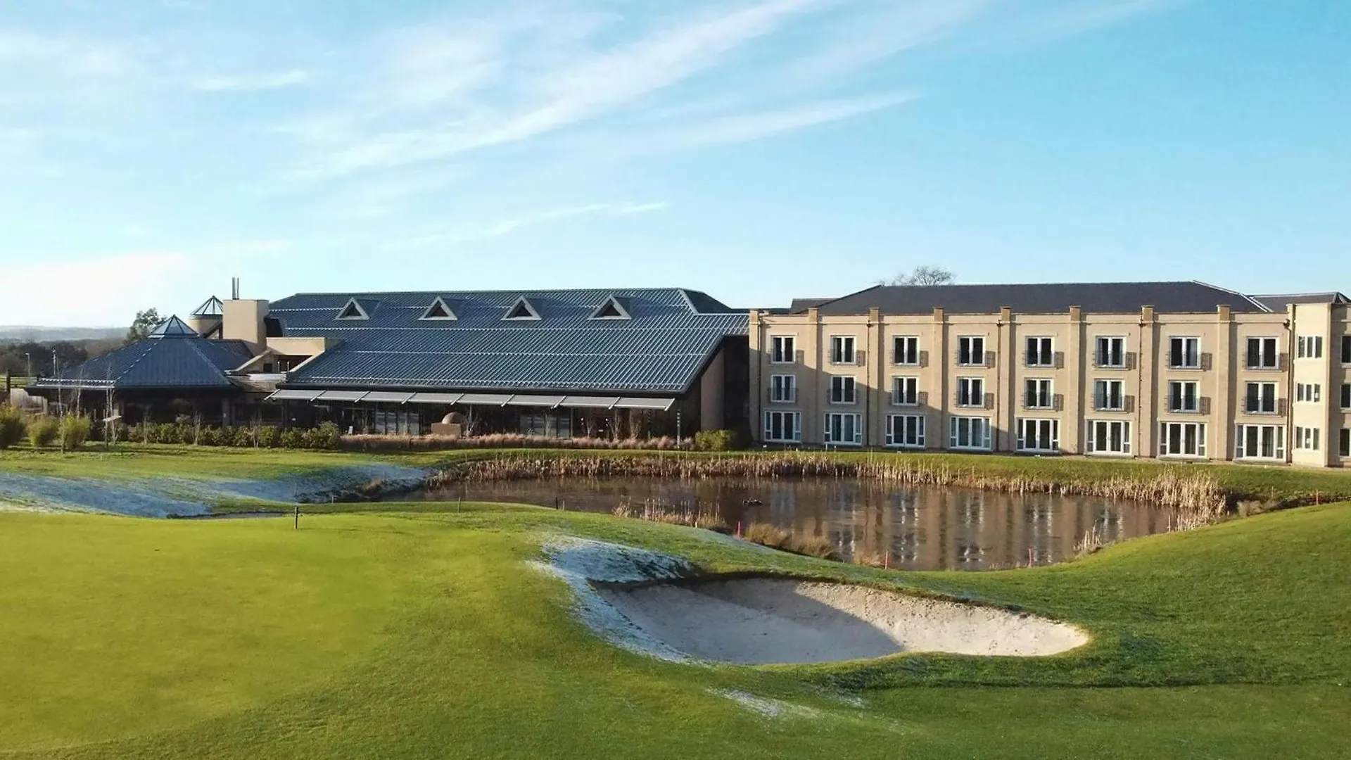 15 Top-Rated Resort Hotels in the United Kingdom Worth Booking