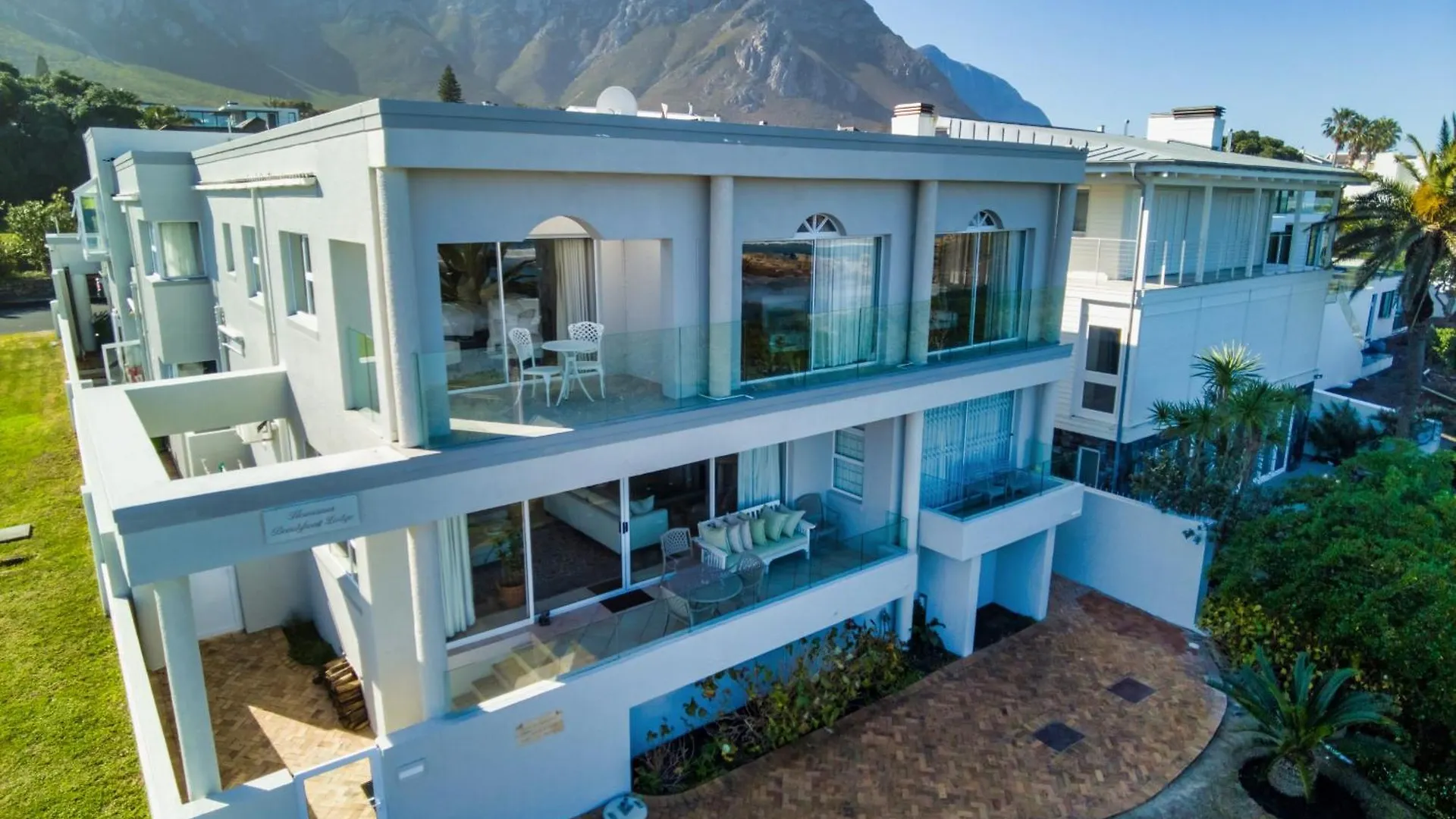 8 Top-Rated Beach Hotels Close to Die Bos Dam, Hermanus