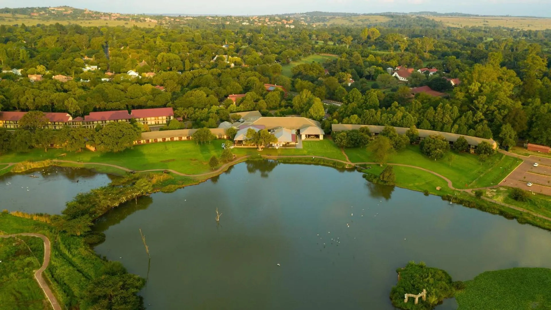 15 Romantic Hotels in South Africa Worth Booking as a Couple