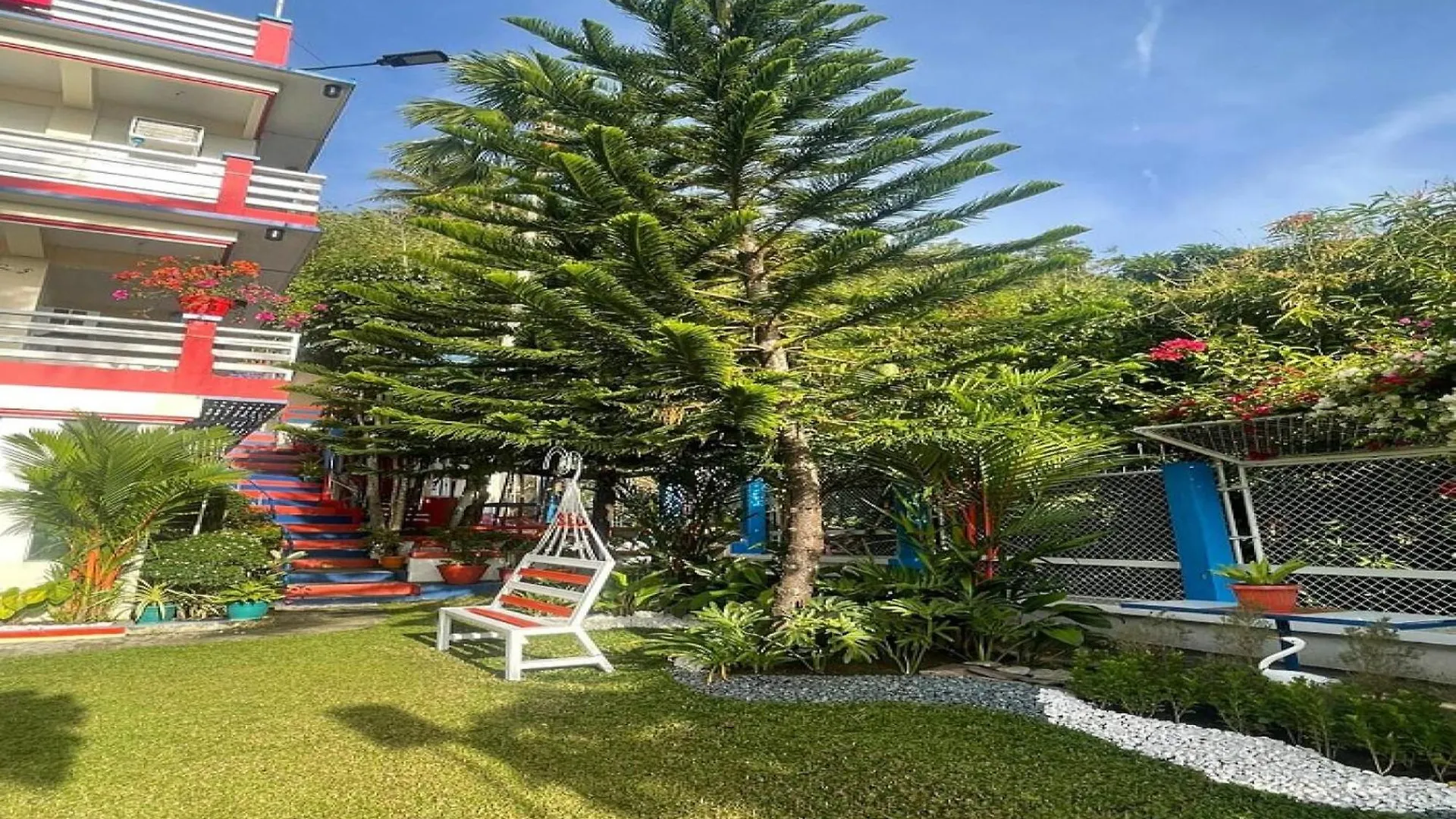 6 Airport Hotels Near Cagsawa Ruins Worth Booking