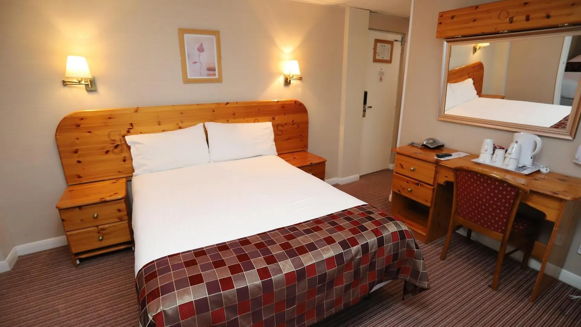 Where to Stay Near Cobtree Manor Golf Club: 4 Hotels Reviewed