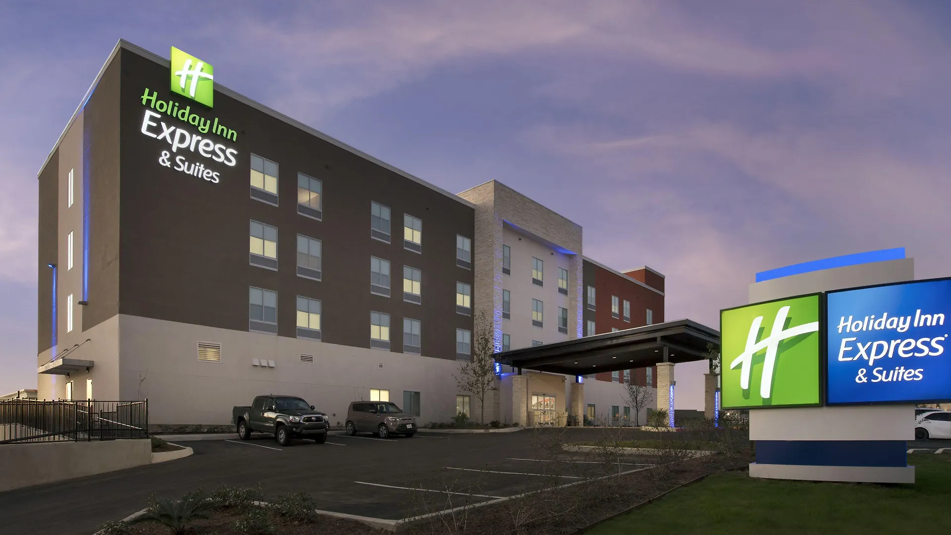 13 Business Hotels in North San Antonio SAT Worth Booking