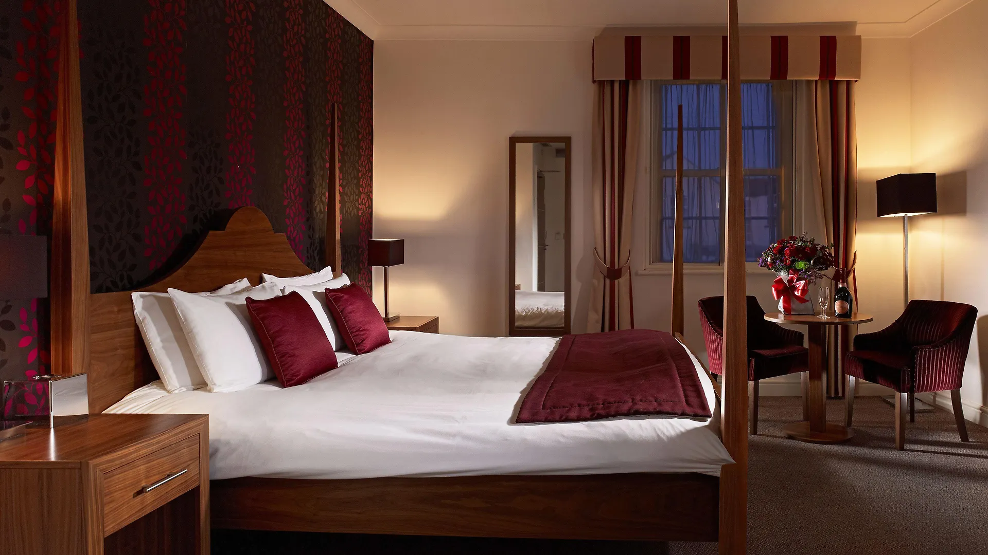4 Central Hotels Near Runnymede Worth Booking in 2025
