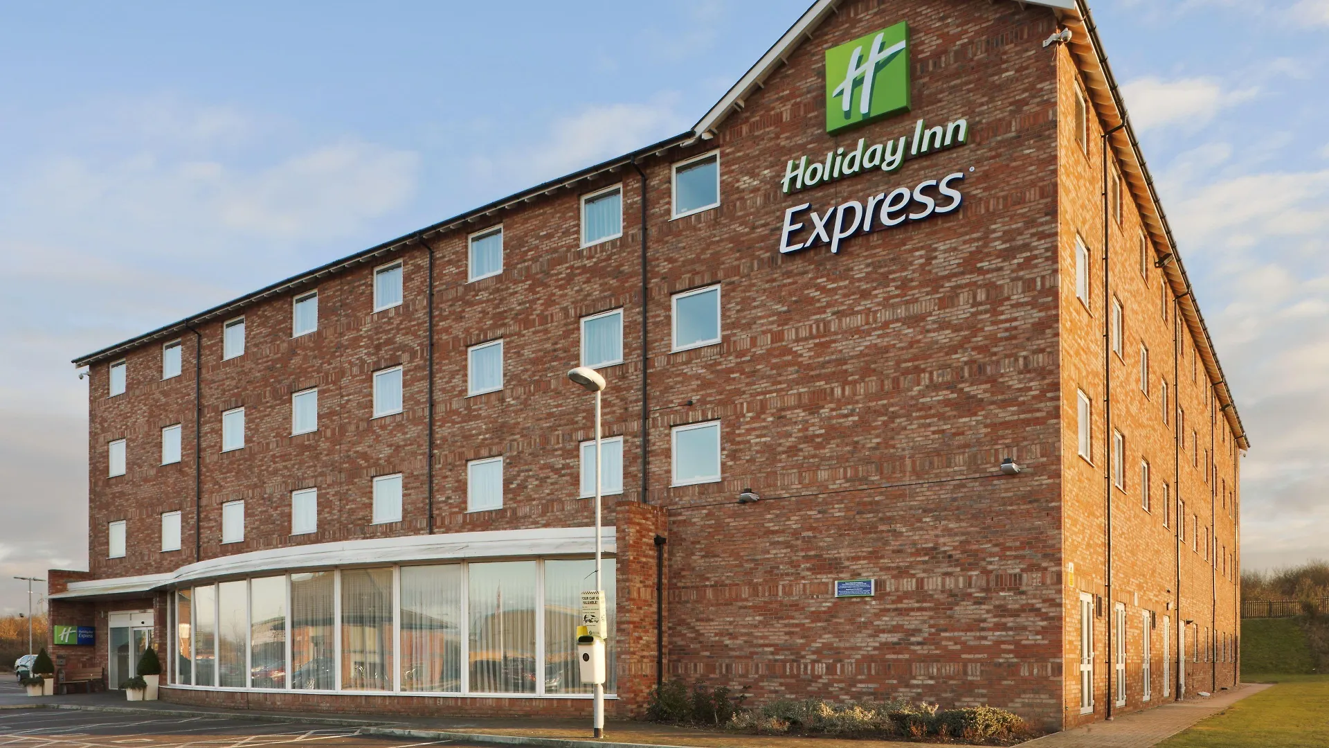 6 Smart Budget Hotels Near Ricoh Arena Worth Booking