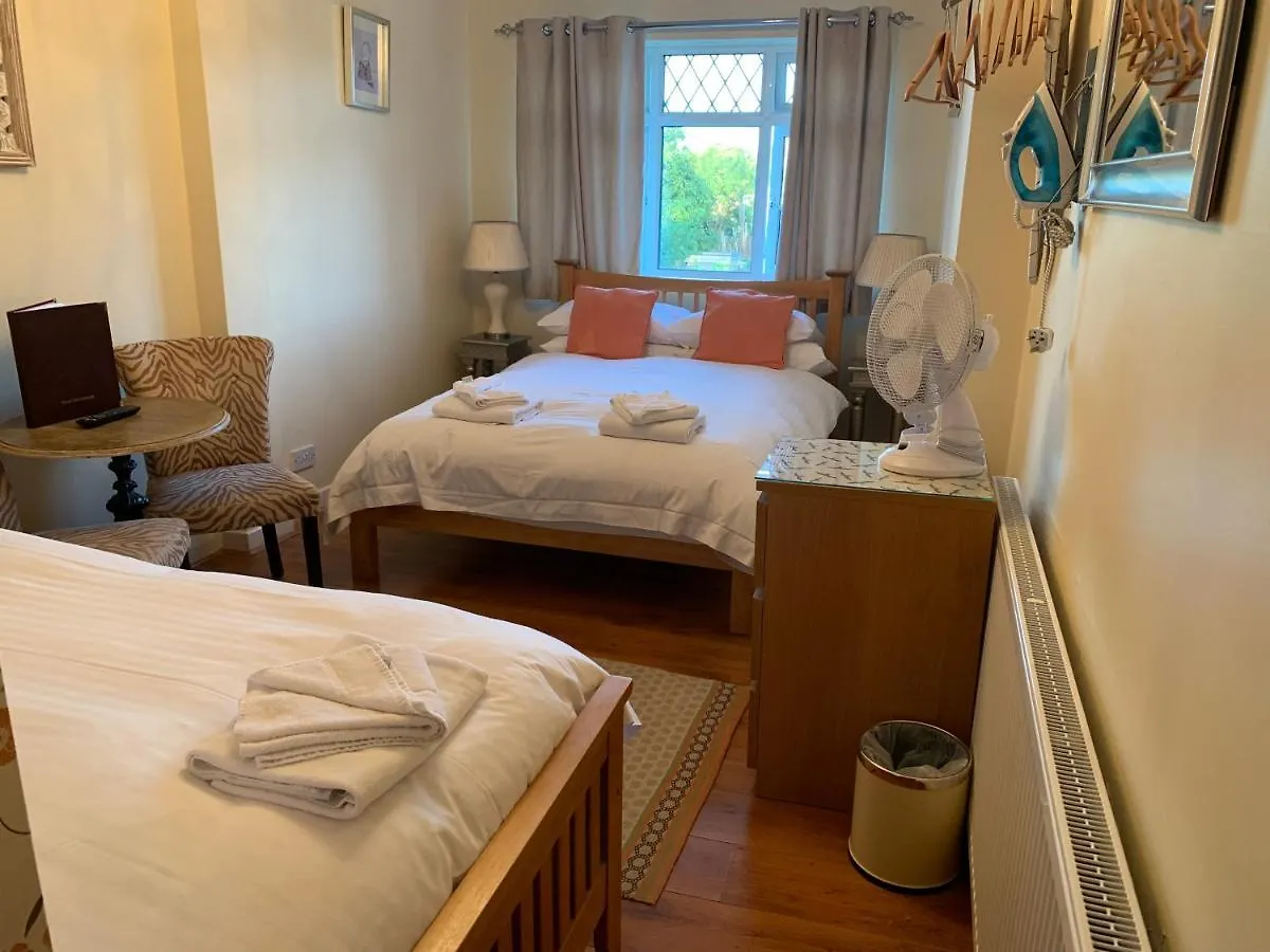 7 Airport Hotels Close to Gonville and Caius College