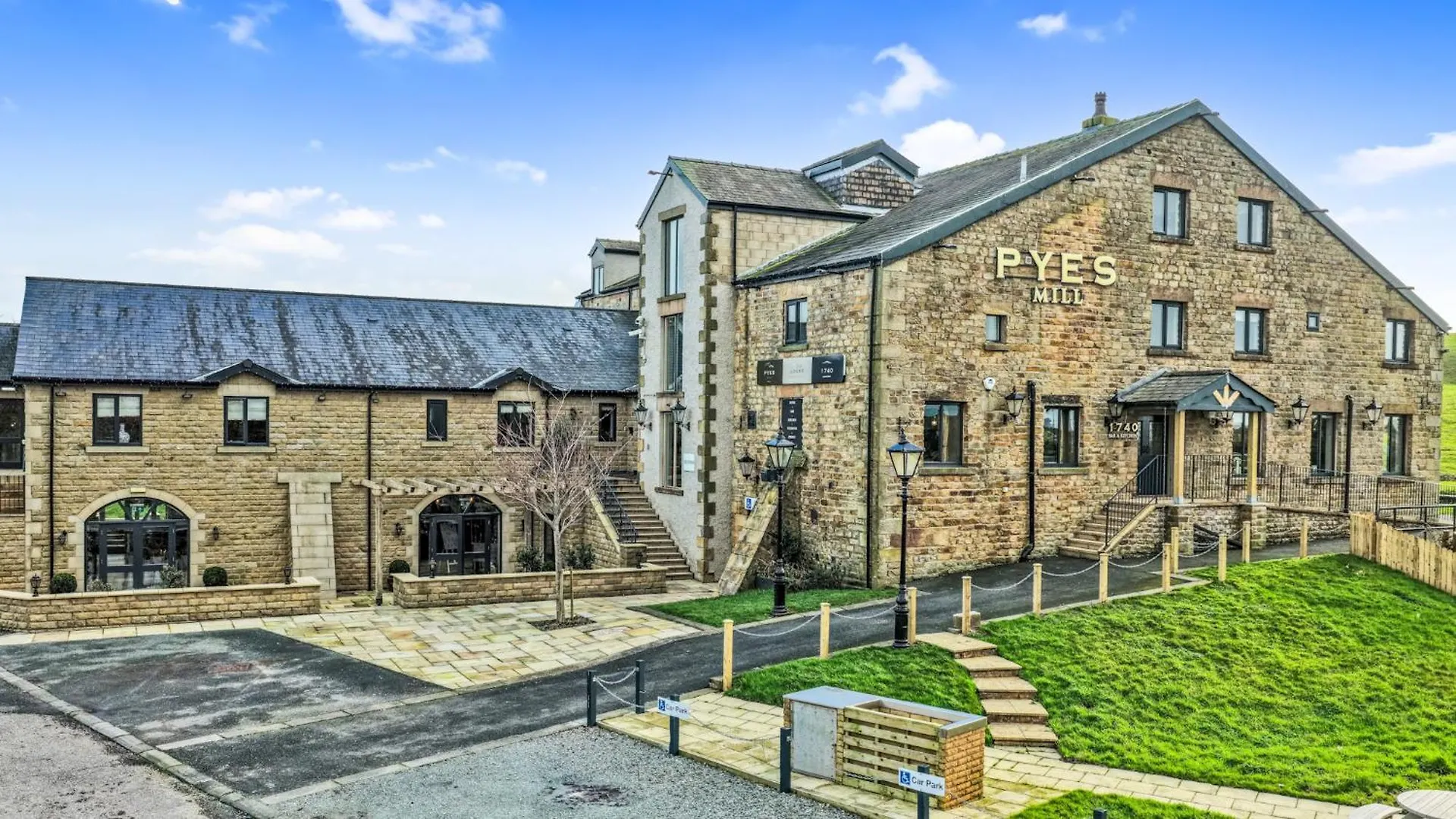 Staying Near Morecambe Golf Club: 7 Central Hotels Compared