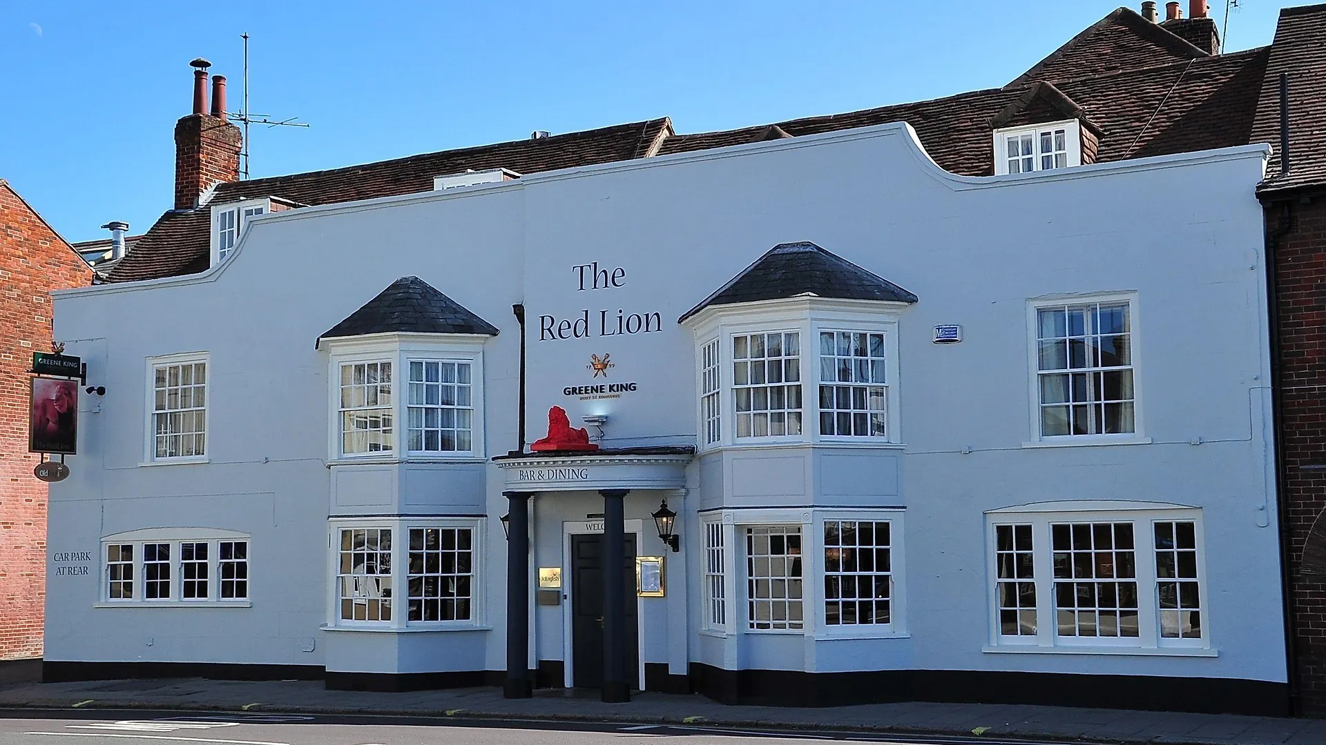 4 Top 3-Star Hotels Near Port Solent for Smart Stays