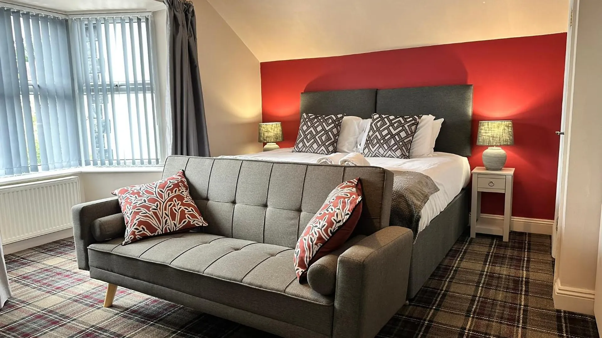 Staying Near Black Park: 4 Slough Hotels Compared