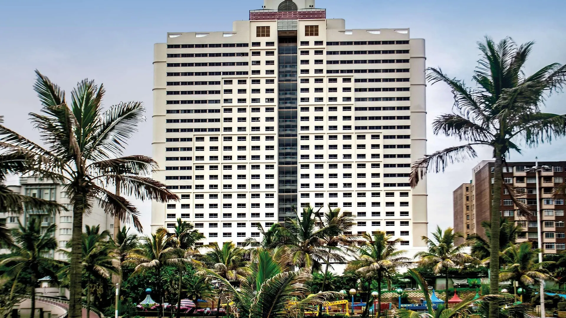 5 Business Hotels in Golden Mile That Actually Deliver