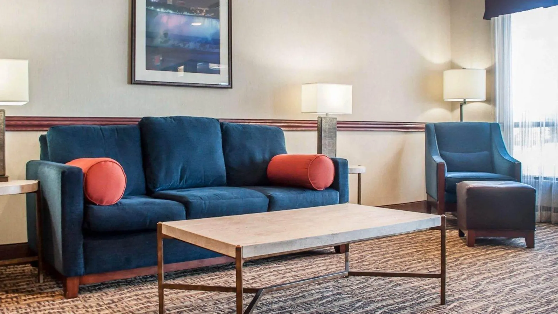 Where to Stay for Work: 11 Business Hotels Near Walden Galleria Mall