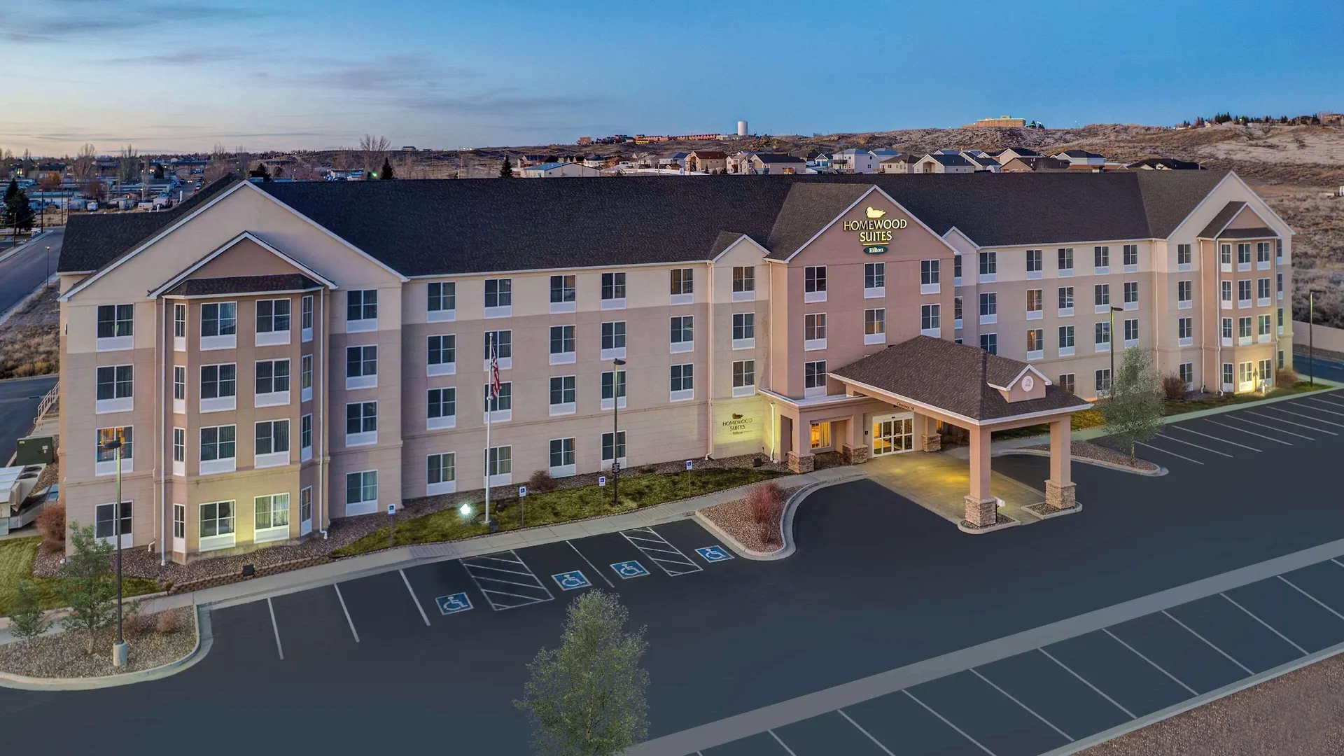 Staying In Wyoming: 4 Historical Hotels Compared
