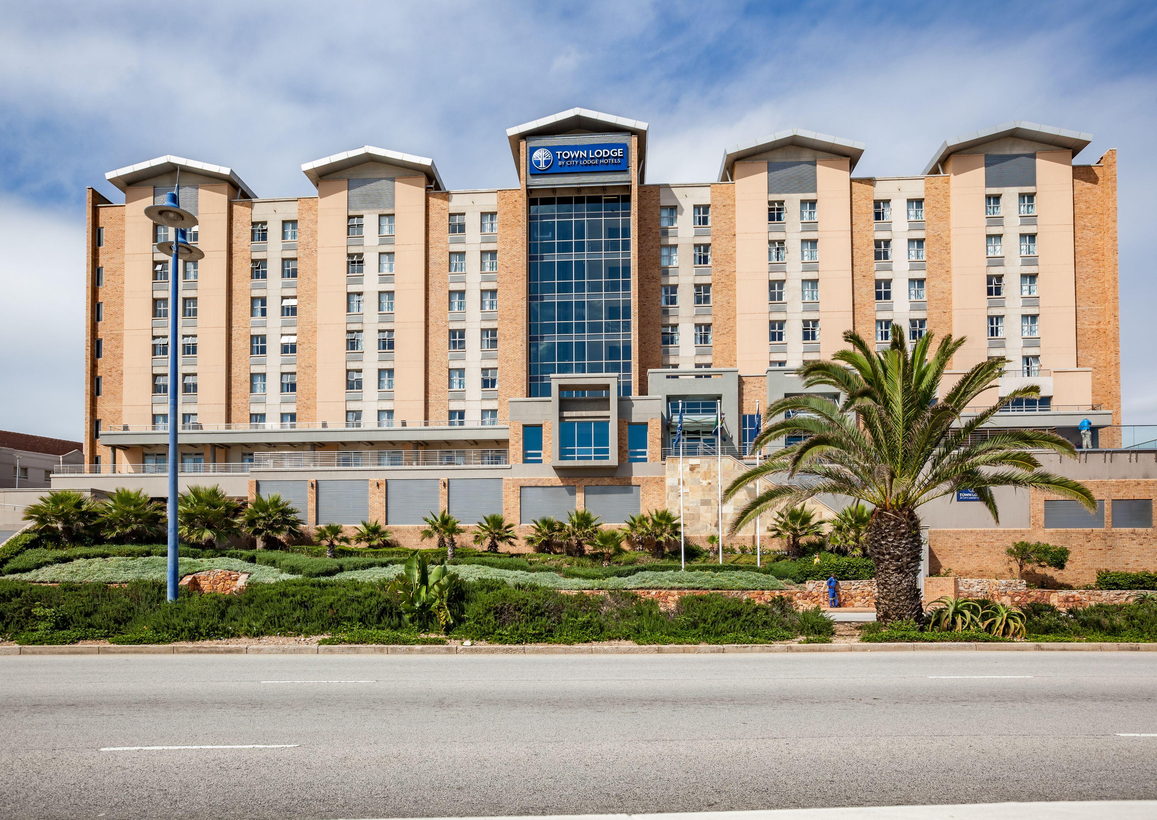 9 Airport Hotels Close to Feather Market Centre, Port Elizabeth