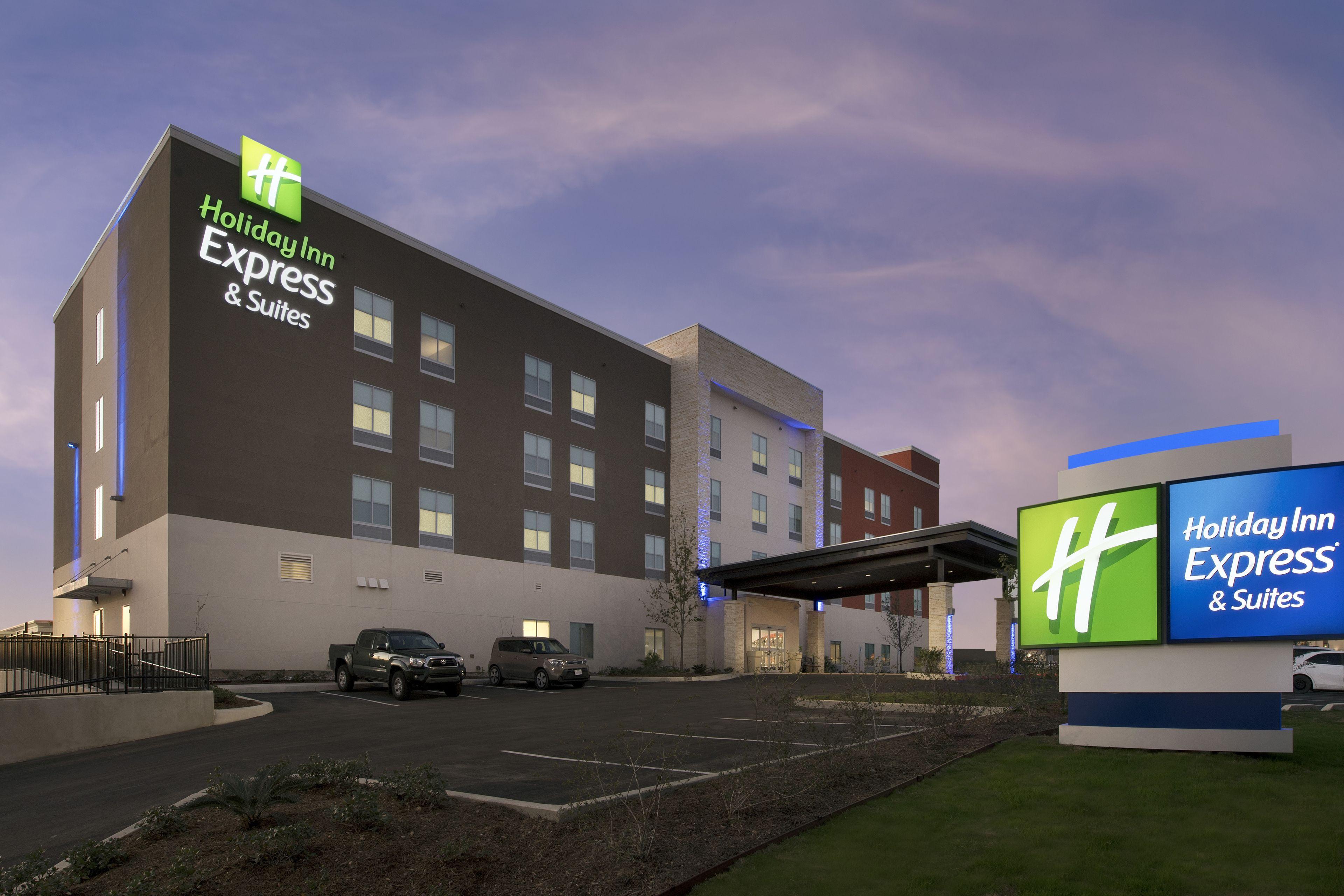 13 Business Hotels in North San Antonio SAT Worth Booking