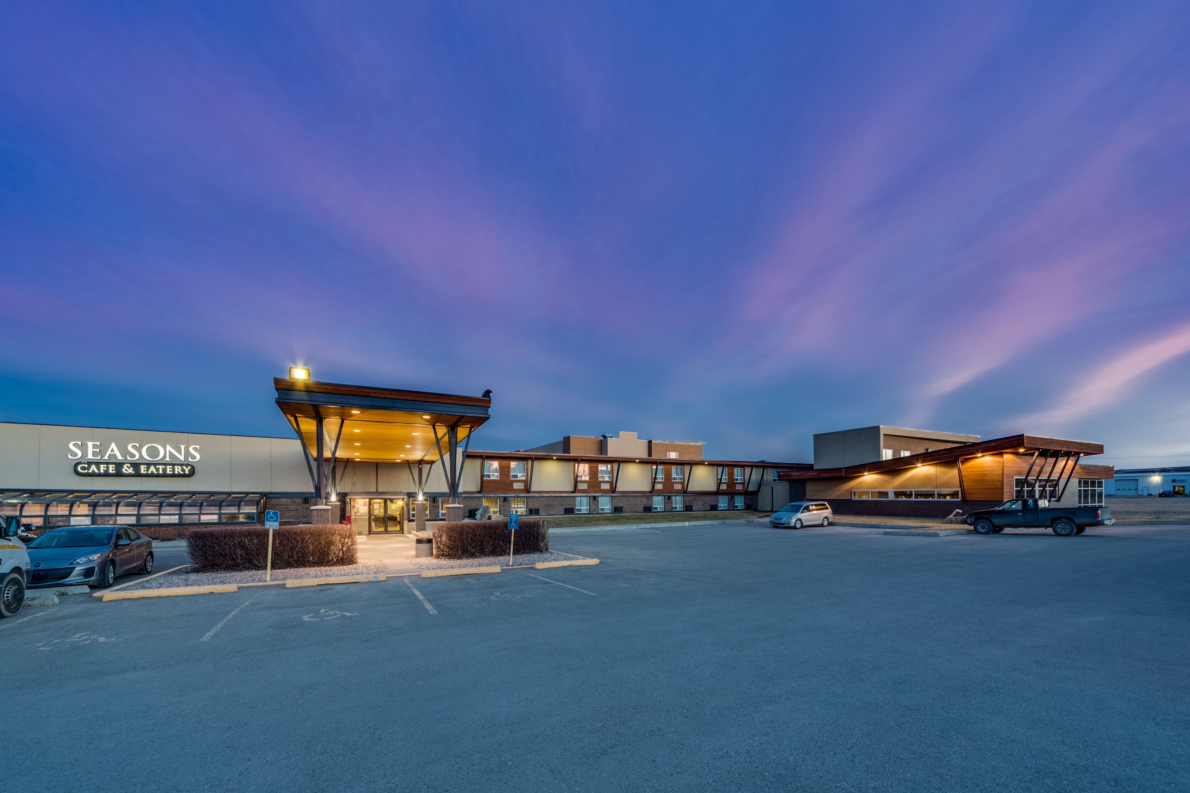 15 Resort Hotels in Alberta Worth Booking This Season