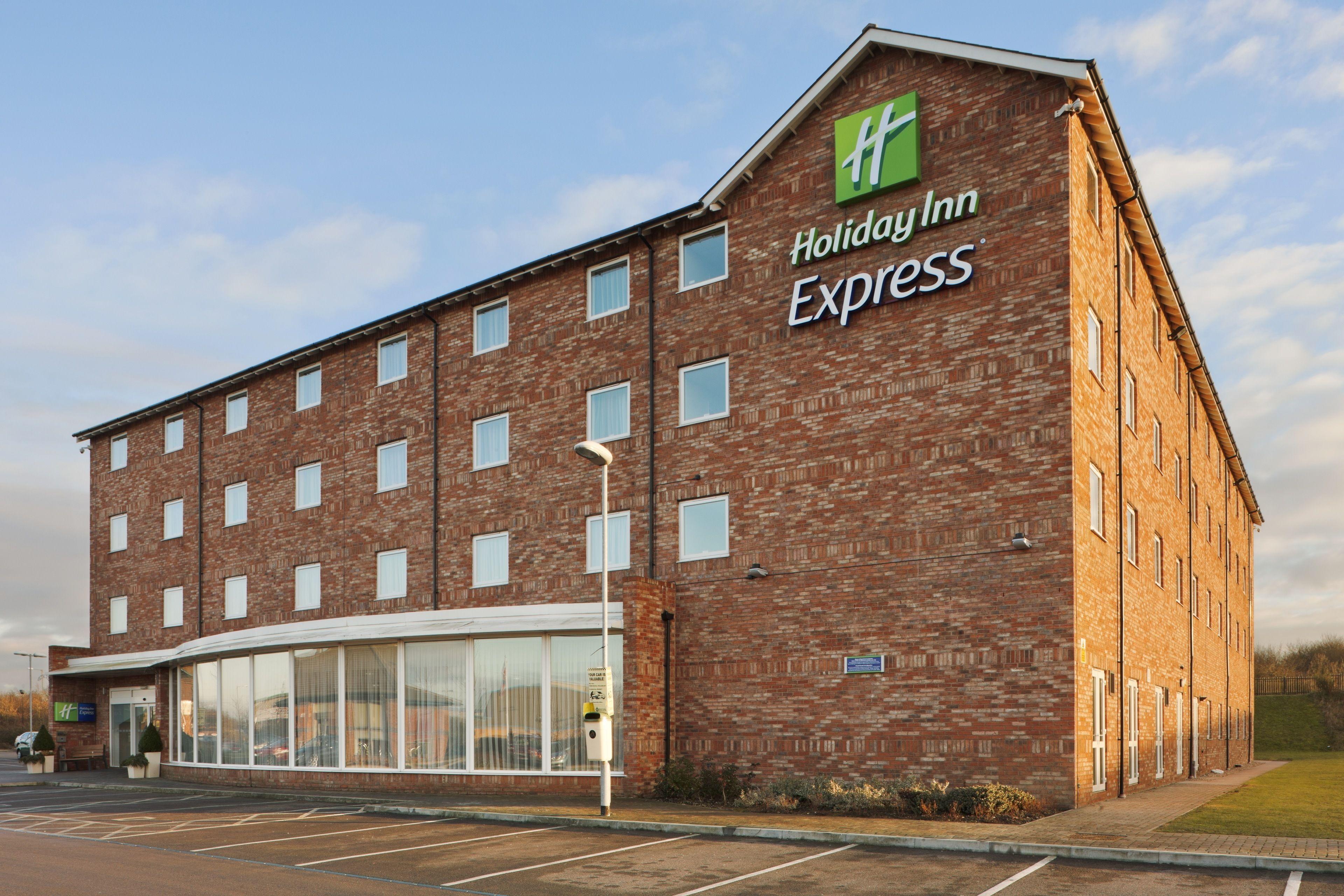 6 Smart Budget Hotels Near Ricoh Arena Worth Booking