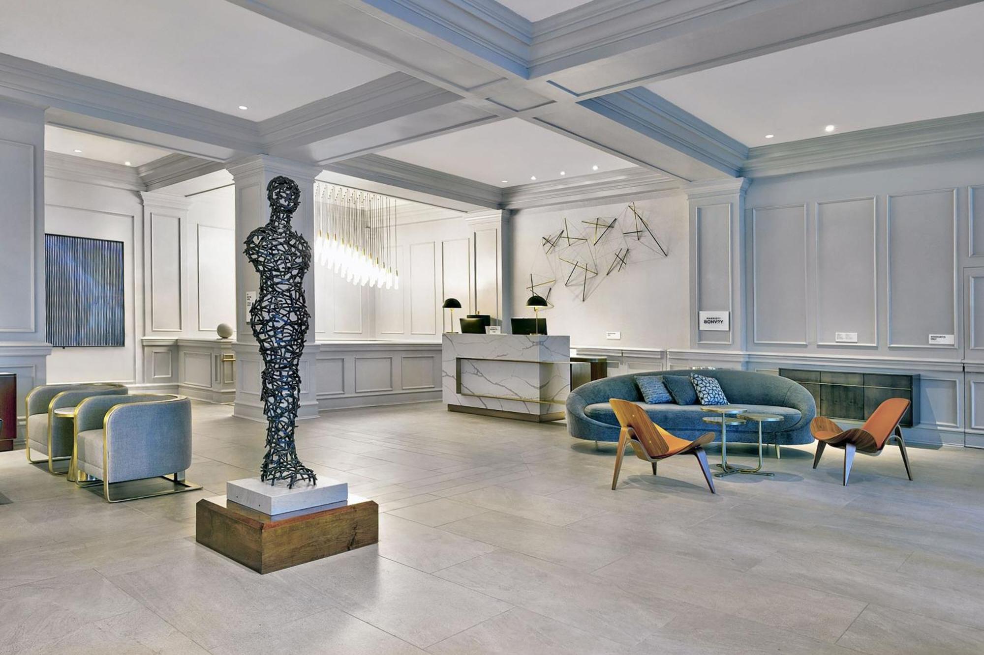 4 Smart 4-Star Hotels Near Saint Louis University